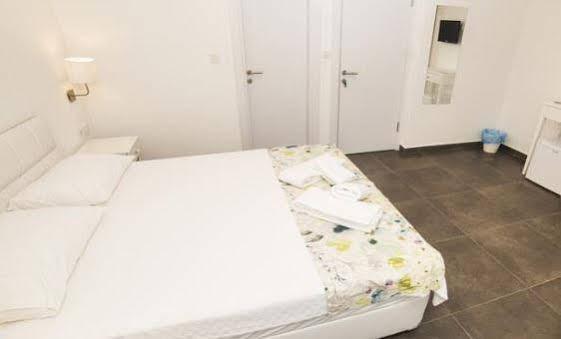 Nilia Butik Otel Бозджаада Екстериор снимка