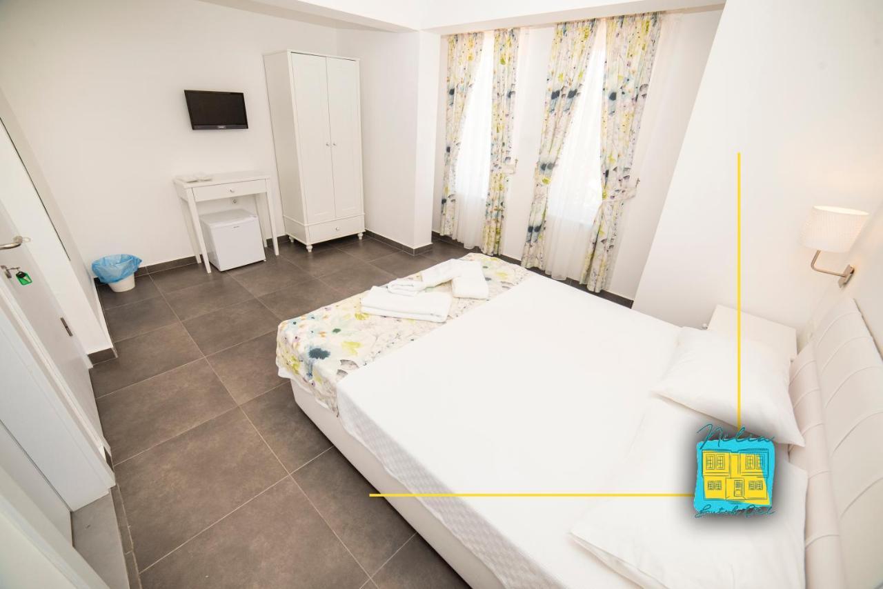Nilia Butik Otel Бозджаада Екстериор снимка